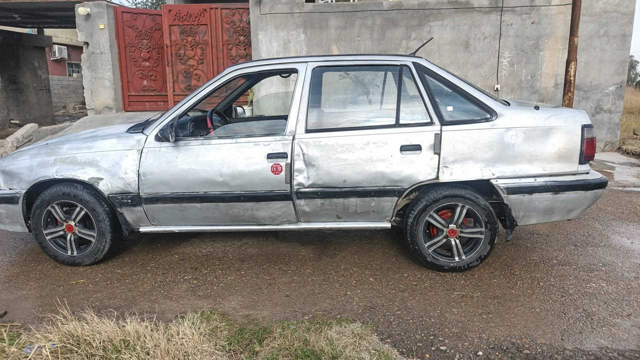 السلام عليكم
متاح دايو لمنز موديل ١٩٩٤ محرك ١٦٠٠ مكفول كير مكفول سياره حلوه وجاهزه صدر خير وبركه تايرات نضيفه باتري نضيف سياره صبغ بلادي بدون صبغ رقم ديالئ دولي سنويه لل ٣١ شرط التحويل السعر 17 ورقه وبيها مجال قليل للشراي وميتعبني مكان السياره ديالئ المقداديه للستفسار ***********
