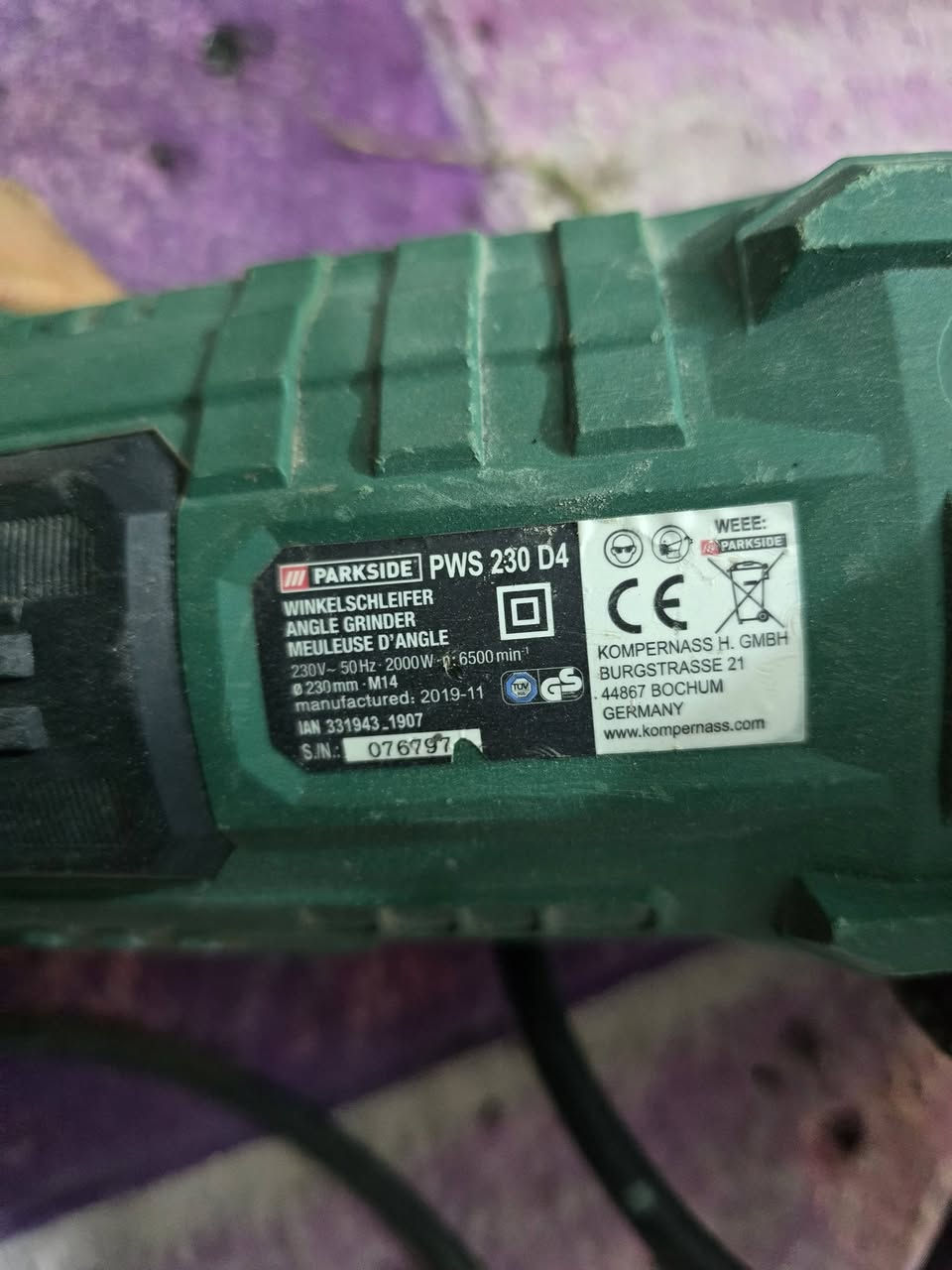 كوسره ٢٠٠٠ بارك سايد عملاقه نضيفه شرط مامفتوحه اصليه سعره ٤٠ الف
وكتر ع ساعه وكف انجيكو ١٥ الف ابيعه ع عطله 
اثنيهم.٥٥ الف


**إذا كنت صاحب هذا الإعلان وتريد حذفه لأي سبب، رجاءا أرسل رسالة إلى الدعم الفني**