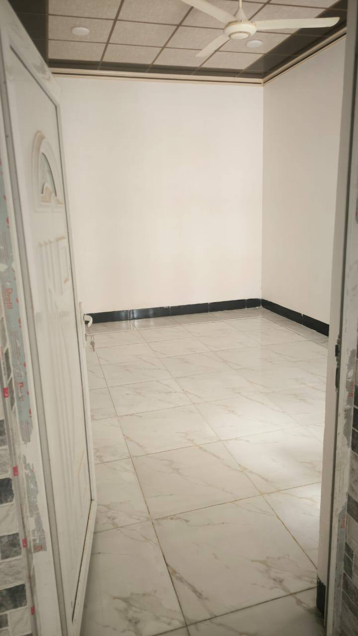 بيت للبيع العنوان القوسيات قرب المدرسه الصينيه 🏤المساحه 140متر خدمات كامله  ➡️سعر مناسب 🚪الاستفسار الاتصال على الرقم ***********🌹
***********🌹
