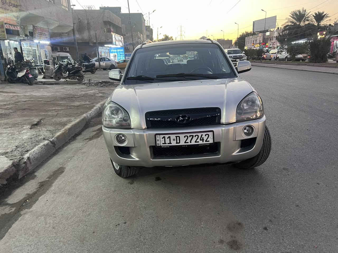 سلام عليكم توسان ٢٠٠٩ خليجيه سياره خير من الله منقصه اي شي كله جديد حداديه تايرات بريك  تخم تاير جديد محرك خير من الله بيه بنيد وجاملغ صبغتهن للجماليه مابيه اي حادث ماشيه ١٨٠ رقم الهاتف غير متواجد على الفيس ***********
