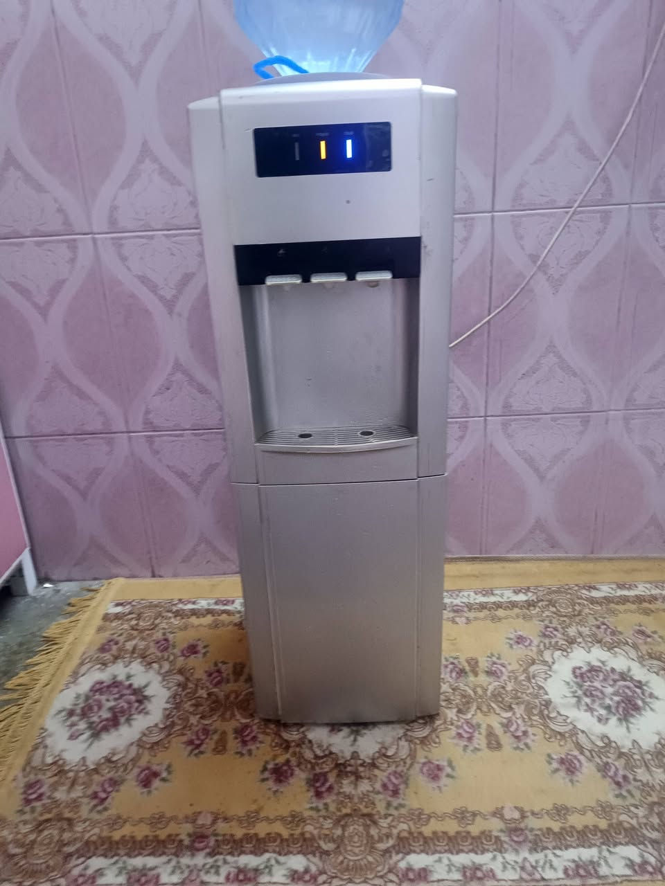 س ع براد شغال بالشرط كله بلادي حار بارد ثلاجه بالشرط كل عيب مابيه السعر 60 وبيه مجال مكاني كركوك حي عسكري شراي اتصل ***********
