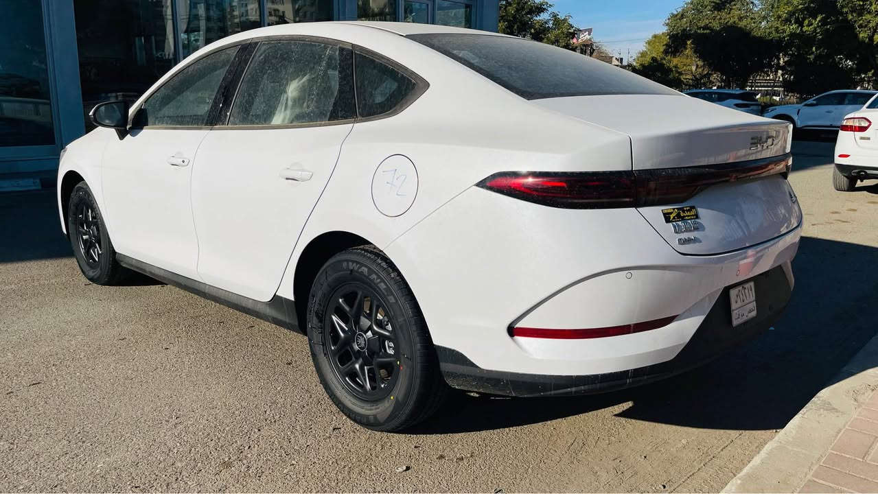 🚗⚡ BYD QUIN PLUS 2025
🔋 المحرك والتقنيات
 • محرك 1500cc اقتصادي (Hybrid + Electric + Petrol) + تمشيك 2100 كم

 السعر 18,500,000 دينار عراقي ولا نتعامل بلدلالية🔥

 • تبريد أمامي قطعتين وخلفي 
 • كير ماوس
 • بصمة + كارت دخول ذكي
 • شاشة وسطية
 • كامرة خلفية
 • حساس خلفي

💡 الإضاءة والتصميم
 • لايت زنون
 • بك لايت LED
 • ويل كروم أسود مات
 • داخل جلد لون ابيض 
 • تحكم مقود جانبين
للاستفسار ***********

✨ سيارة فخمة… اقتصادية… عملية… ومريحة بأعلى من توقّعك بغداد, العراق
