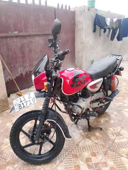 سلام عليكم دراجه بوكسر موديل 23 رقم وسنويه تحويل ثاني يوم نضافه شوف بعينك العنوان ابو غريب المنسيه سعر مليونين و ٧٠٠ وبيهه مجال مو شراي لتعبني  خاص مفتوح رقم الهاتف ***********
