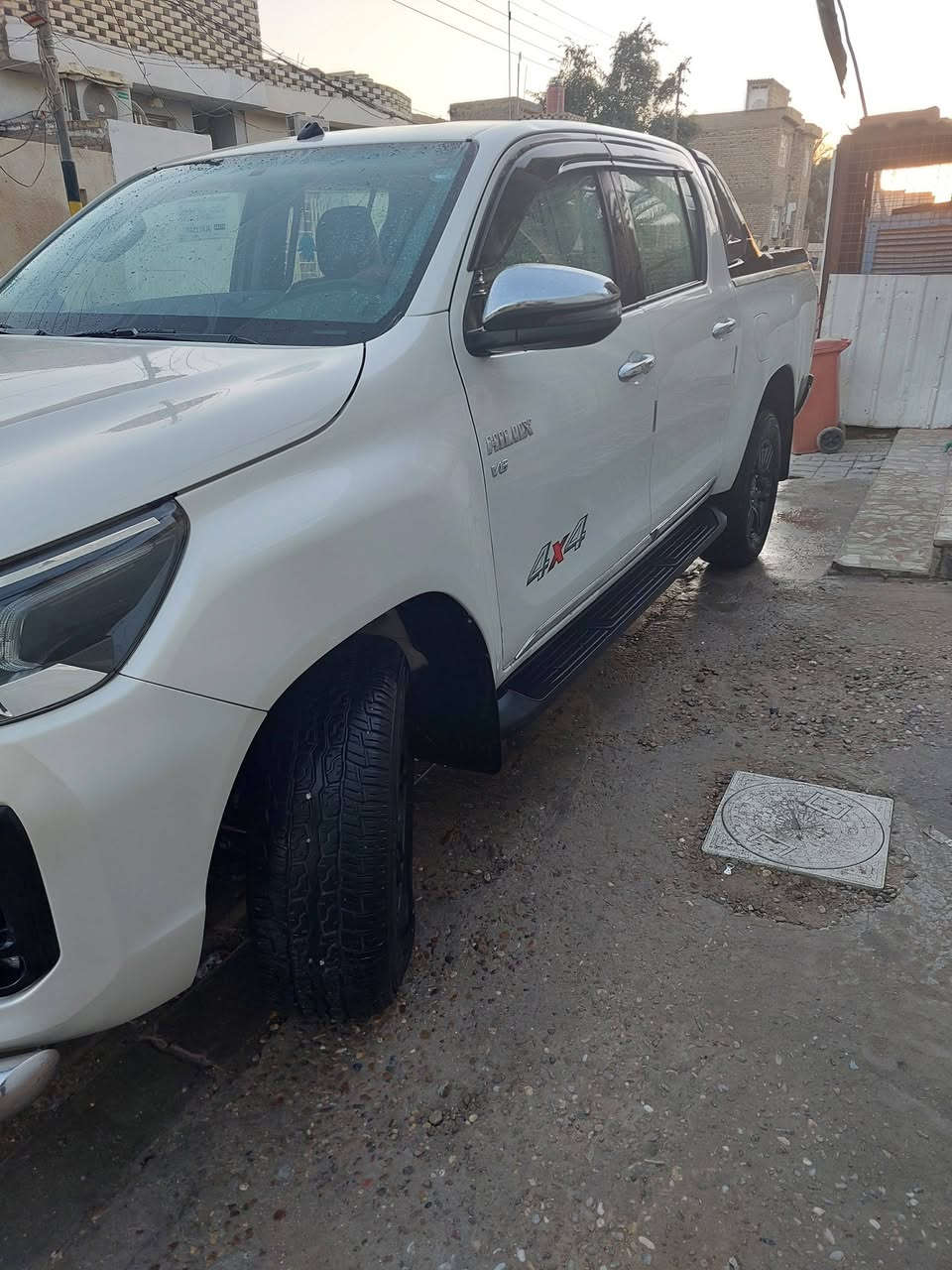 هيلوكس رقم اربيل دولي السياره بسمي ماشيه ١٠٠الف مديل ٢١ للستفسار هاذا رقمي اني صاحب السياره ***********
