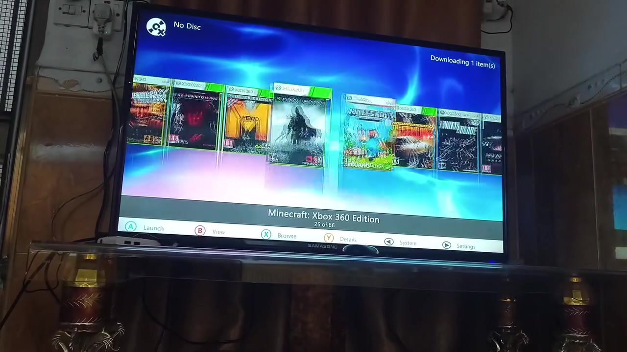 سلام عليكم اكس بوكس 360 بي 85 لعبة ويا يدة كامل مهكر سعرة 130 مكاني بغداد الشعب ***********
