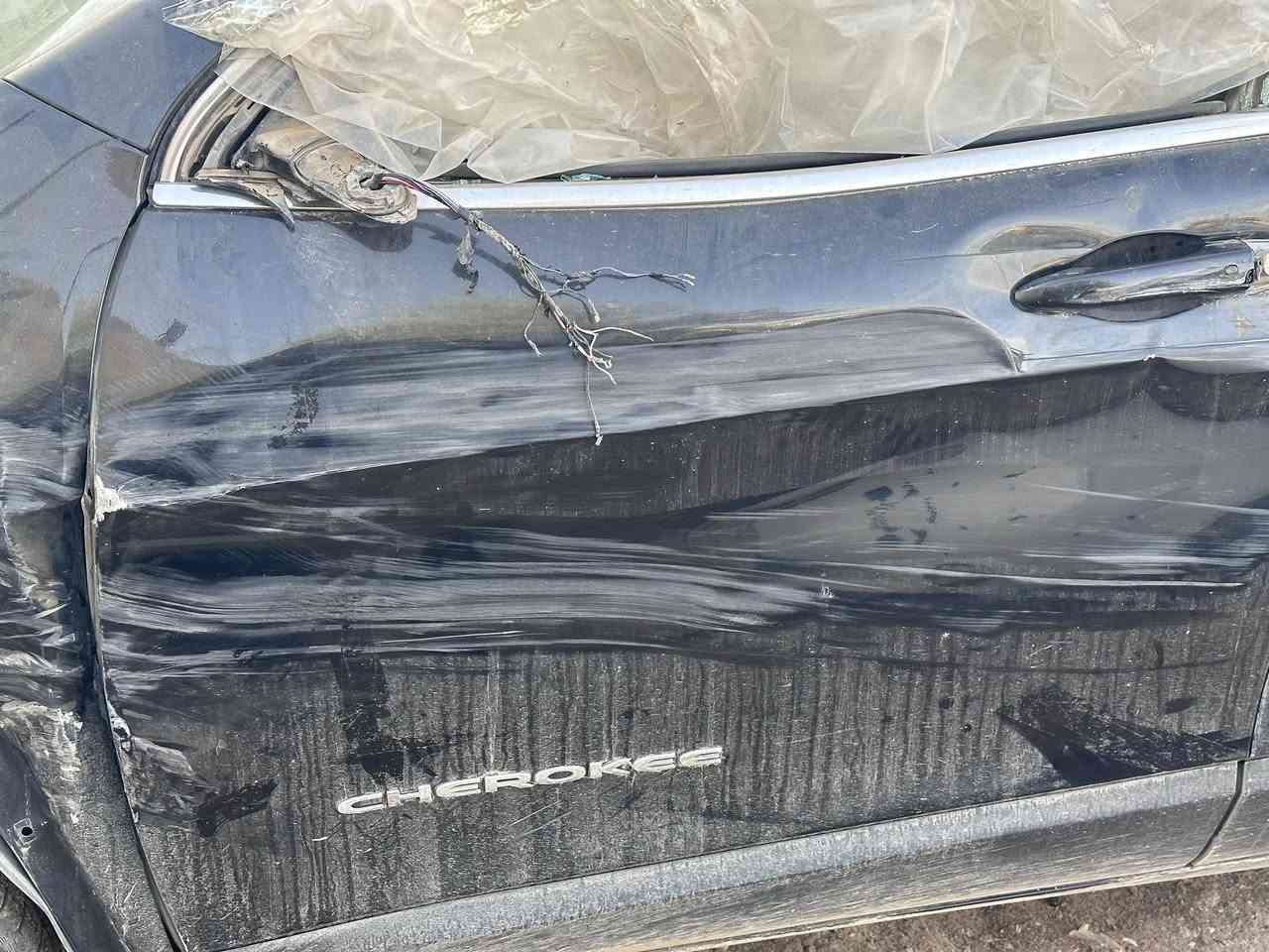 جيب بزون موديل 2019 محرك 2400
السعر من خلال الاتصال *********** او المراسله عبر الخاص
للعلم السيارة بيها حادث حالياً وكما موضح بالصورة
