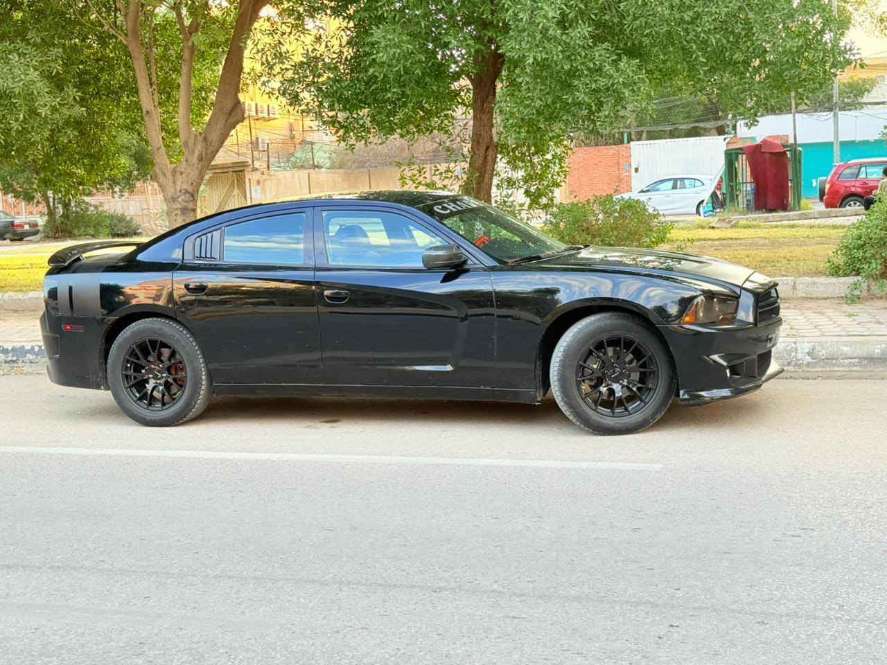 سلام عليكم سياره نوع جارجر مديل 2014 امركيه السياره جاهزه كير مكينه حداديه تخم تاير تبريد مكينه 3600 السياره حلوه وجديده السعر 135 وبيه مجال العلوان كربلاء رقم الهاتف ***********
