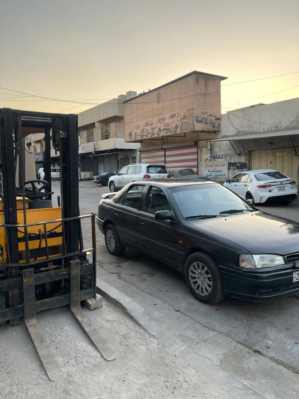 سيارة النترا مسطره 93 رقم كركوك انجليزي الجديد جاهزة و باسمي كير عادي السعر 28 وبيها مجال قليل ***********
