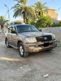 لاندكروز • موديل ٩٩ • مكينة ٨ بنزين