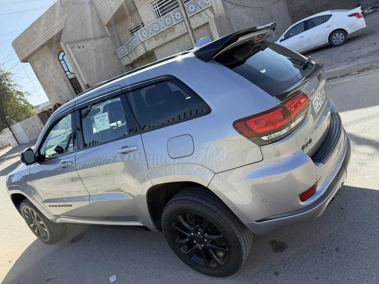 السلام عليكم
الجديد للجديد والجديد غالي
السيارة جديدة بمعنى الكلمة ومصروف عليها الله شاهد من دعامية للدعامية ومابيها نقص برغي ولاگلوب مشتغل بالدبول مصروف عليها من كل النواحي 

جيب S اوڤر لاندأمريكي 

موديل 2018 فئة S اوڤر لاند
فول مواصفات
 حادثها بنيد فقط مبدل اصلي 
* محرك 6 V
* رادار امامي مع مانع تصادم . 
* تحذير الخروج عن المسار . 
* جگات امامي خلفي .
* ⁠دوس صعود ونزول كهرباء بلادي 
* دفع رباعي 4x4 
* المقاعد الأمامية كهربائية .
* ذاكرة لحفظ وضعيات الجلوس . 
* المقاعد الأمامية  تبريد وتدفئة . 
* المقاعد الخلفية مع تدفئة . 
* انظمة القيادة .
* نقطة عمياء ..
* مقود السائق كهربائي . 
* تدفئة ستيرن . 
* سقف بانوراما .
* شاشه كبيرة مع نفكيشن GPS . 
* ⁠لايت منضومة عدسات LED
* كشافات ضباب بروجكتر زنون . 
* تشغيل عن بعد .
* صندوق كهربائي .
* حساسات أمامية . 
* حساسات خلفية .
* كاميرا خلفية .
* مرايا متحسسه للضوء العالي . 
* محدد سرعة . 
* نظام بريك اوتماتيكي ( Auto Break System ) .
*نظام صوت هارمن كاردون
* شاشات 
* رادارات .
* المسافة المقطوعة (54000) 
* وبعد هواية مواصفات 
* السعر (240) وبيها مجال
***********
