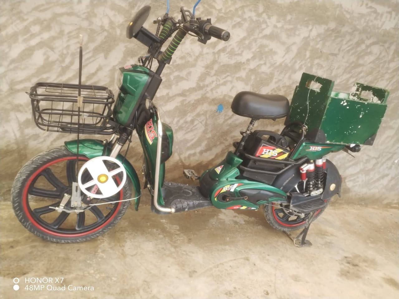 للبيع ماطور شحن موديل ٢٠٢٥ مكفول شرط مكاني الضلوعية ***********
