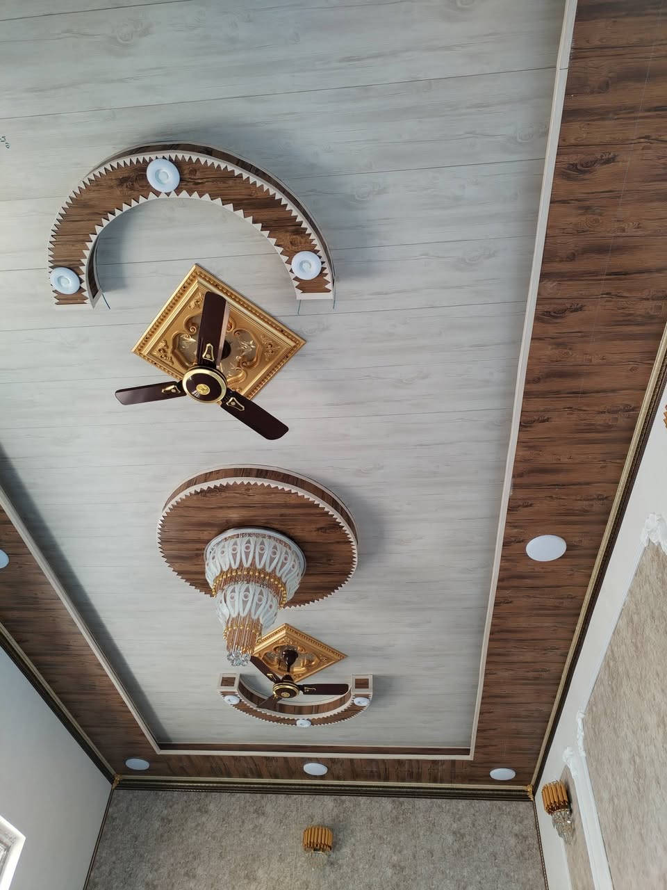 سقف ثانوي
جبس بورد
***********
