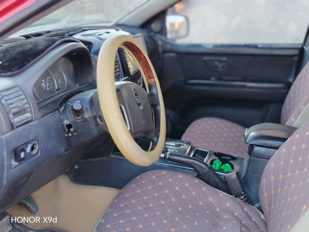 سورنتو2008 لسيارة جديده السعر55لمحرك سته6 نظيف تخم تايرلمكان السماوة*********** مراوس بيكم حسب القناعة مكلف بلنشر
