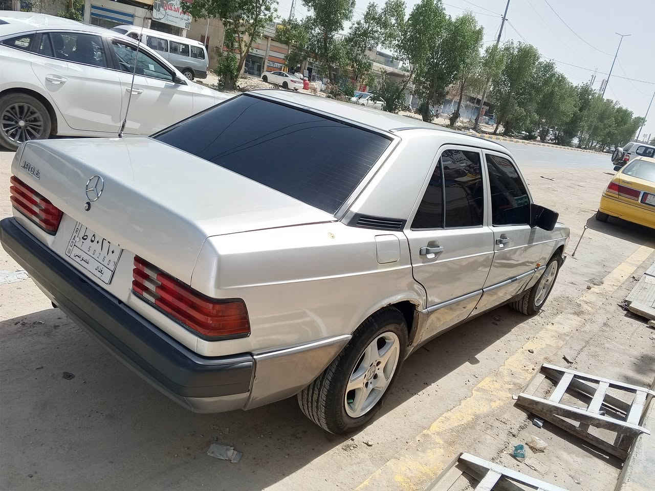 سلام عليكم مارسدس طيارين رقم بغداد مكفوله سياره كفاله كص ضربه مكينه وكير جددد 4 ستندر غرفته حلوا كهربائيات شغاله منضوكت تبريد كلها موجوده سياره عارضه ب45 وبيه مجال مكاني نجف=***********

