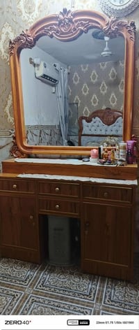 حسين ابو ذيبه • أغراض • غرفة نوم