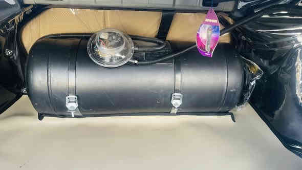 السلام عليكم كية فورتي مديل 2023حادث مثل ما موضح بل صورة  منضومة غاز جديدة تخم تاير جديد  دوشمة عام سفاري سياره خير من الله  منظومة زنون وعدسات السعر 157وبية مجال مكاني بغداد ***********
