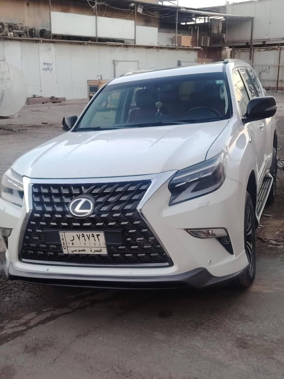 برادو اكزز للبيع مكينة 8 موديل 13 محدثة 20 فول مواصفات السعر ٣ وبيها مجال ***********
