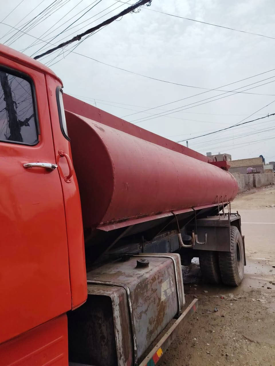 اكسل مال حديث شاص مقفول وفران داكشن***********% 113سكاني111 مكينه 12 ونص سوبر رقم بغداد موديل 79
