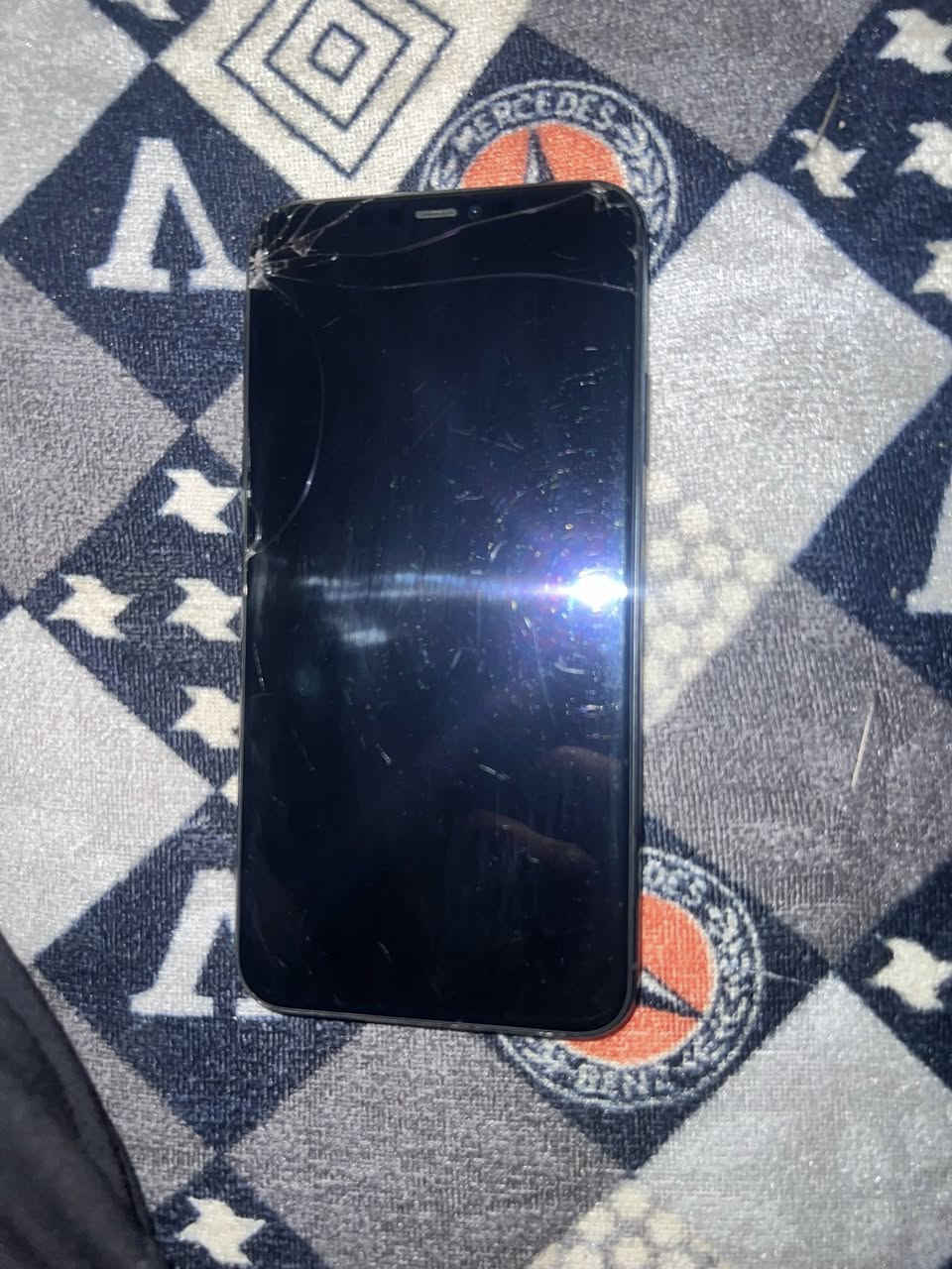 11برو ماكس
ذكره 256
بطاريه 77 مبدل مال تفصيخ 
غيرهه مكفول كفاله عامه 
شرق واسط 
فيس إيدي شغال
بي كسر بالشاشه مثل ما موضح
نموذج M 
سماعات 
اتصال 
كلشي شغال 
السعر 300وبي مجال 
مكان بابل 
*********** 
واتساب اتصال
