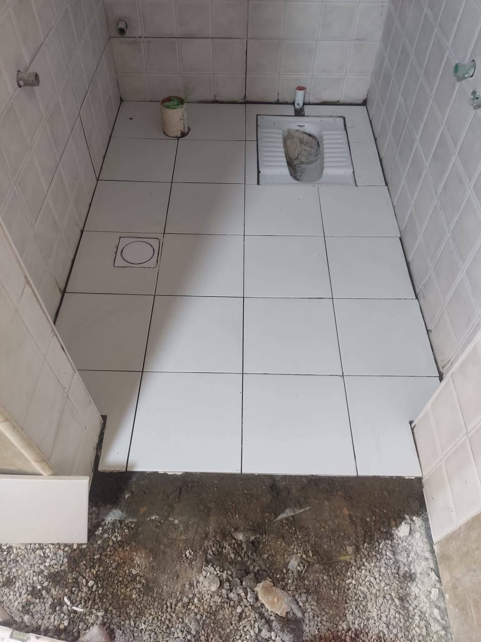 بسم الله توكلنا على الله 
لقطات من عملنا سيراميك وبورسلين عمل درجه اولى كادر كامل اصطوات 2عمال 3 التزام في العمل شغل علا اليزر  
سعر الجدار 5الارضيه 4    اتصل وادلل 
***********
