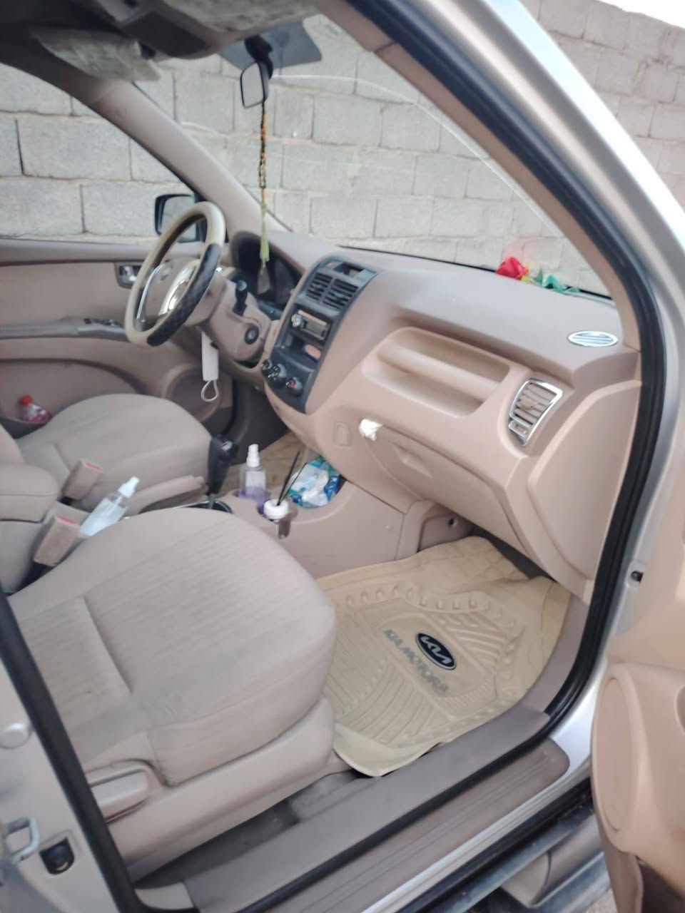 سيارة سبورتج كفاله عامه واسط خصوصي مكانها واسط السعر وباقي المعلومات الاتصال على الرقم  ‏‪0770 075 8181‬‏
