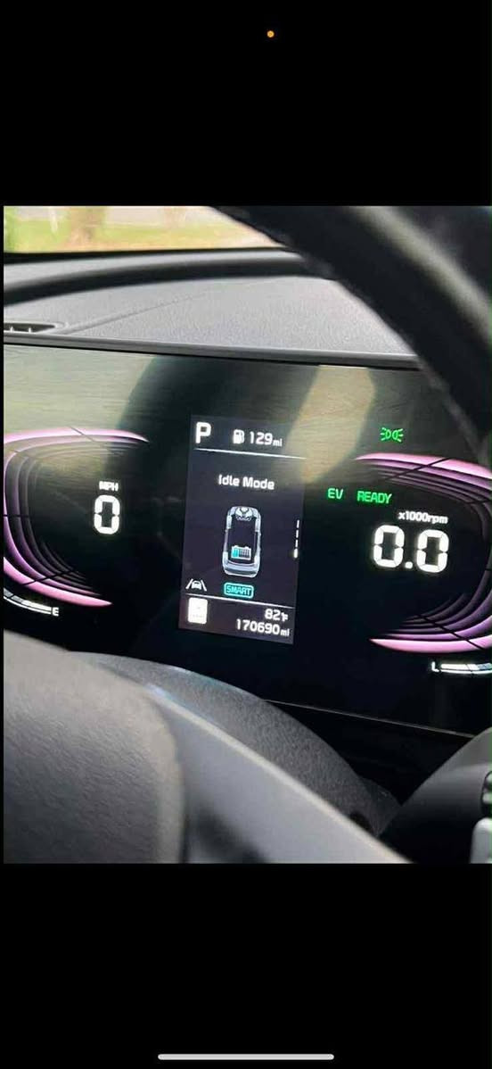 سيارة سبورتج رقم بغداد الماني موديل 2023 اسود اللون هايبرد سعرها 183 وبيها مجال بسيط وارد امريكي *********** بغداد, العراق
