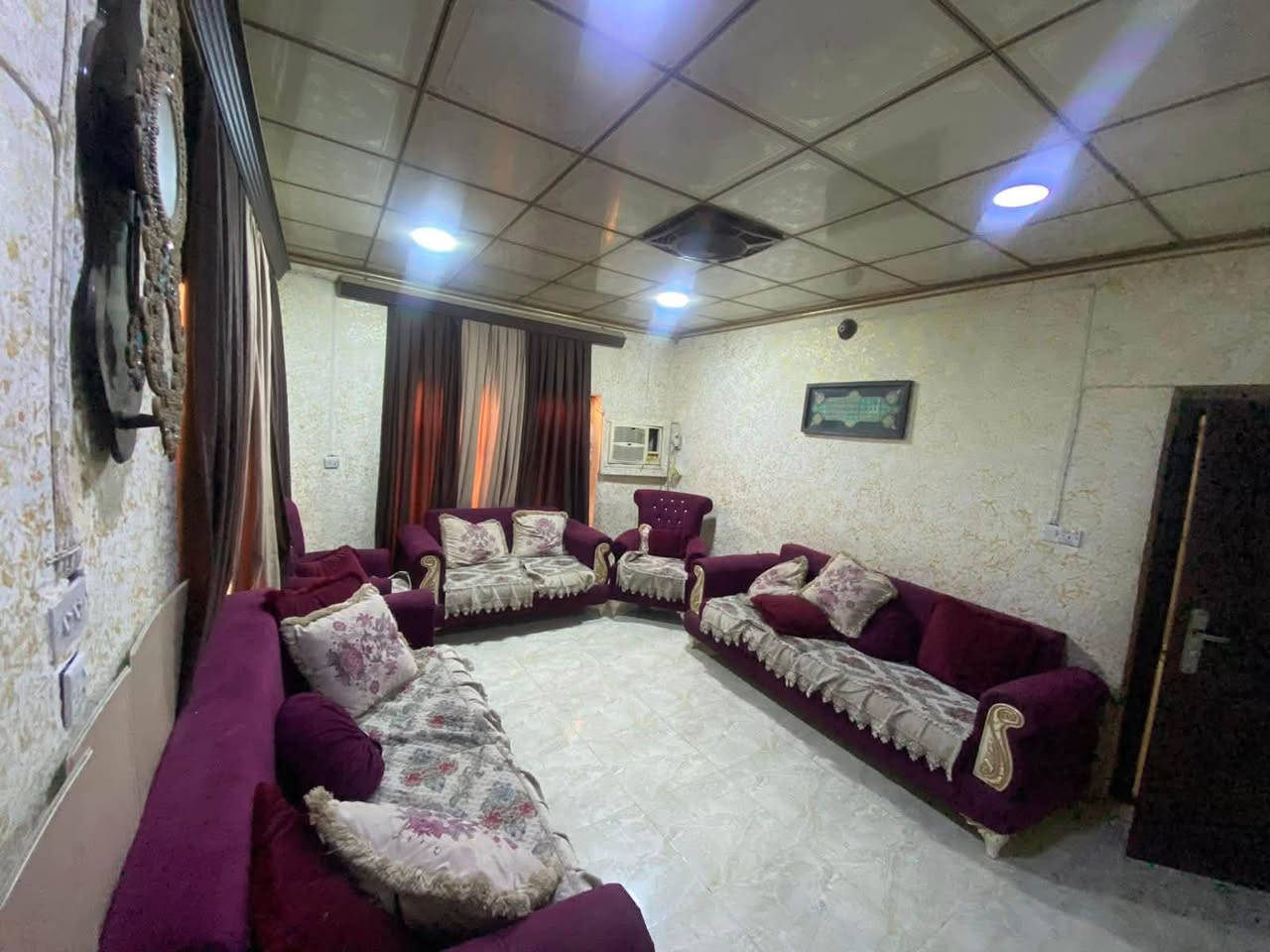 🏠 دار طابو صرف للبيع
الموقع📍 حي المعلمين، قبل فلكة حجي عليوي بشارع.
🔹 المساحة: 240 م².

تفاصيل الدار :يتكون من طابقين 

الطابق الأول: استقبال كبير، صالة، غرفة نوم، مطبخ، صحيات وحمام.

الطابق الثاني: 3 غرف نوم (غرفتان كبيرتان وغرفة صغيرة).

📞 للتواصل والاستفسار:
***********
