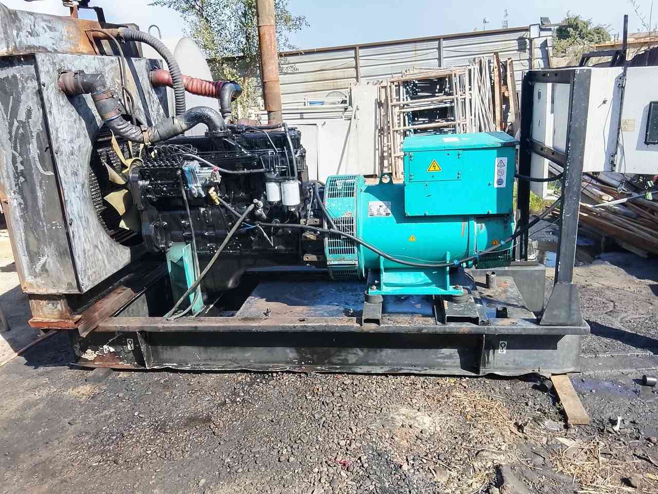 سلم عليكم كميز 350كيفي24ولاف للبيع عنوان بغداد رقم ***********
