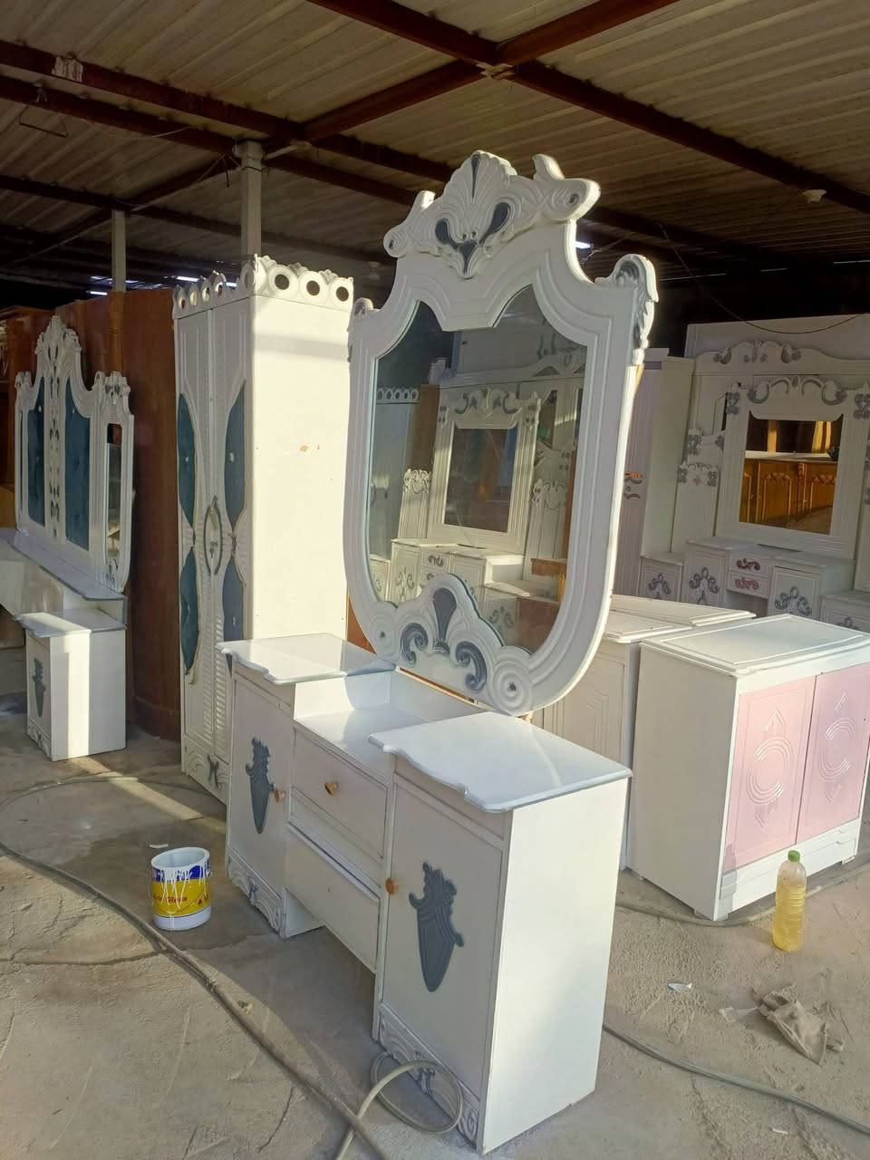 غرفة ام ((٦)) مستخدمه السعر ٦٠٠وبية مجال رقم تواصل *********** شغل عراقي
