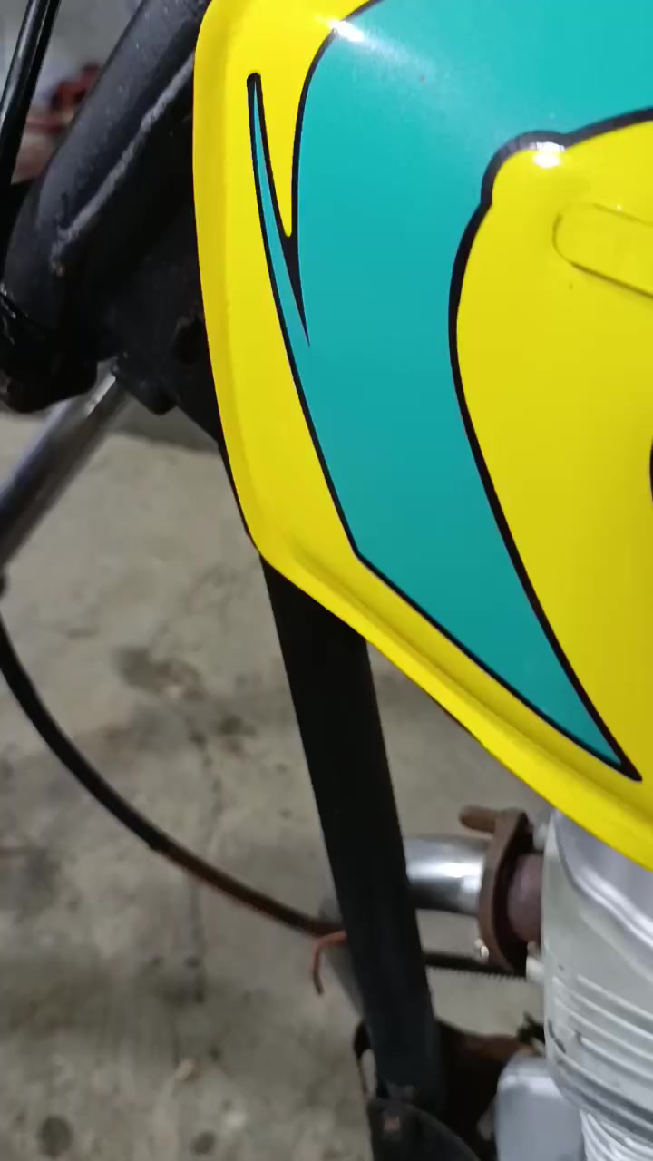 سلام عليكم دراجه ايراني للبيع ادوات مكينه نامه شلامجه المكينة تخبل ناعمه سعر 275 بيها مجال لاشراي مستعجل على بيع رقمي لاستفساره ***********
