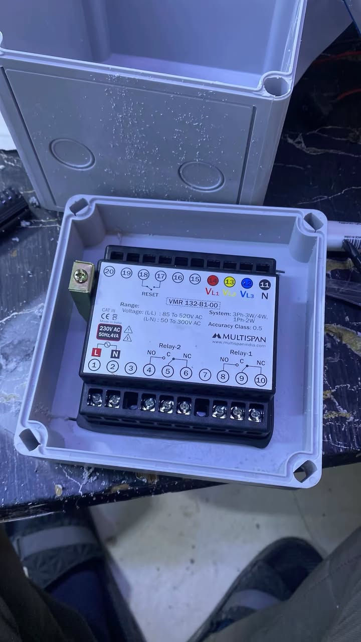 سلام عليكم جهاز حمايه مولد شغله من توكع المكينه بل حمل يفصل القاطع او الكونتكتر مجرد ما توصل الهرتزيه ٤٧ يفصل كبل واذا راحت رون المكينه كذالك بس توصل هرتزيه ٥٥ يفصل يعني تحافض على مكينتك من الوكعه وشيلت الحمل معرفه اضرار شيله الحمل لو تكطع كرنك لو ترفس لو تفر يطغ سعره ٧٥ بي ضمان ٦اشهر *********** للتواصل
