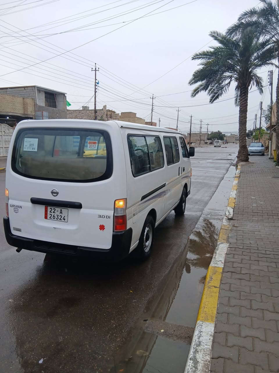 سلام عليكم نسان ورفان كاز موديل 2012 مكينه وكير وكسن مكفولات والكشر مكفول السياره شماله السياره للوضع البلادي دوشمه وكعيه بلاديه باتري جديد مغلف الجملغات المنيوم السياره جهزه كبل لشرع سياره جهزه كهربائيات فول تبريد شغال تخم تير  سياره مانقصهه شي بلعفيه عل يخذهه السعر ميه وربعين والموشراي رحمه الولديكم لايدخل وتصل حياكم الله ***********
