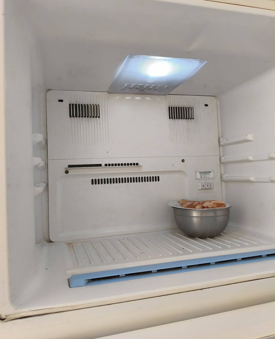 300ثلاجه  حجم كبير LG حي السكر


**إذا كنت صاحب هذا الإعلان وتريد حذفه لأي سبب، رجاءا أرسل رسالة إلى الدعم الفني**