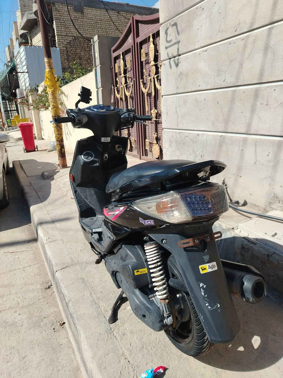 سلام عليكم فحل كوري طلاعات موديل 2011 دراجه كلها شغاله وكفاله برغي ممفتوح بيها مكينه خرسه نكره كل وقت
عنوانها بلديات المصرف
السعر 900
الرقم ***********
