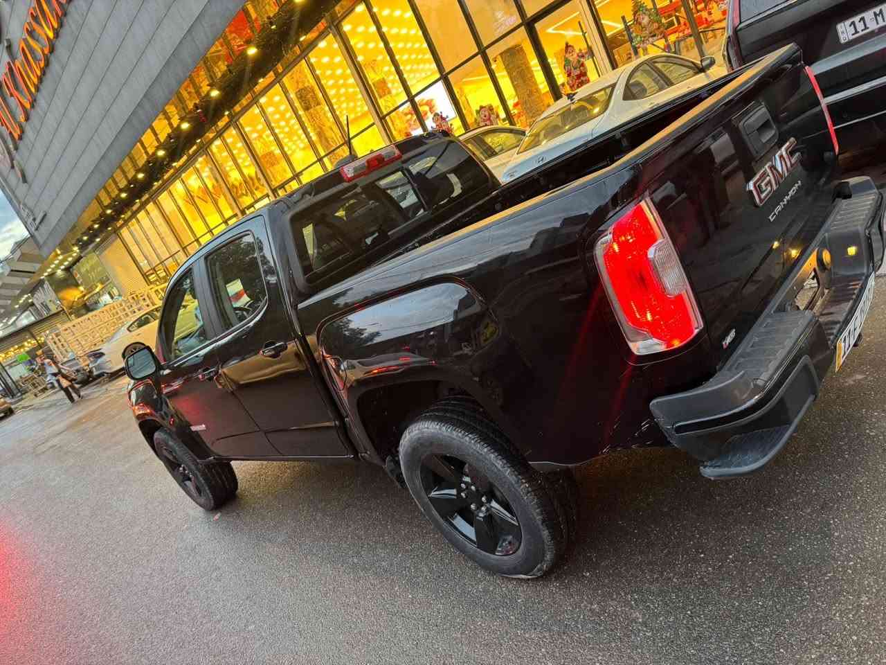 السلام عليكم بيع مستعجل جمسي كانيون موديل 2022 وارد أمريكي قطعه وحده فقط والباقي كفاله عامه سياره حلوه وجديده ماشيه 20 الف رقم بغداد تحويل ثاني يوم للاستفسار ***********
