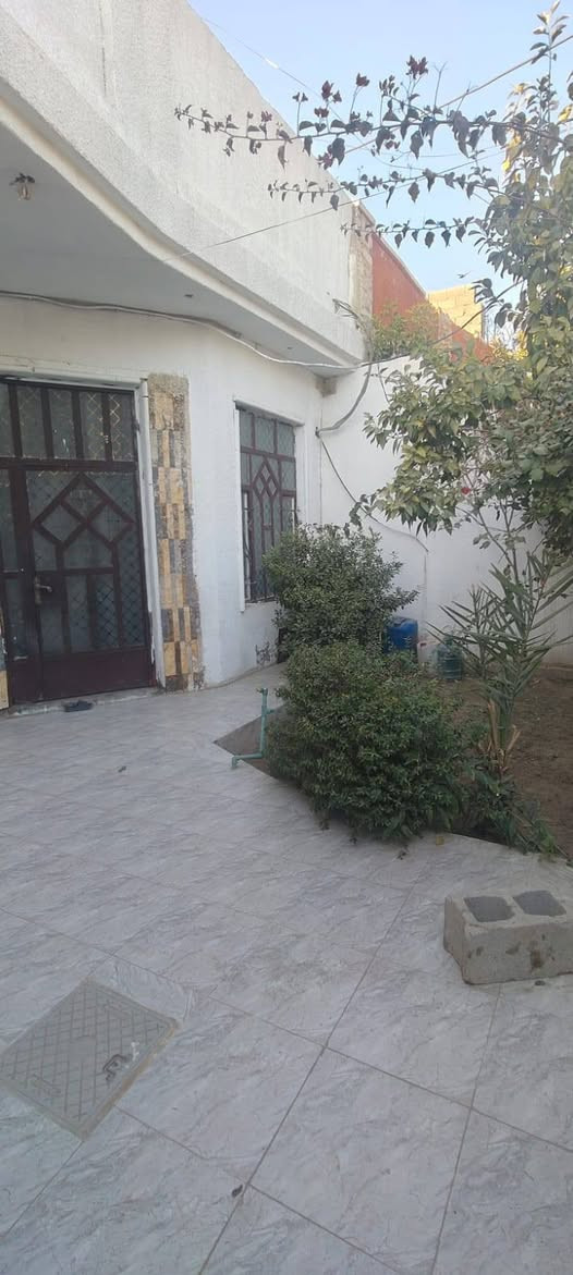 السلام عليكم ورحمة الله وبركاته بيت للبيع بالبانيروما مساحة 150 السعر 70 وبي مجال قليل ***********
