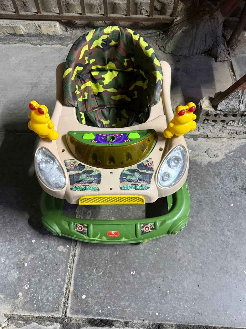 متاح مستعملات شهر مابيهن اي ضرر المكان بغداد الحريه مدخل البستان
***********
