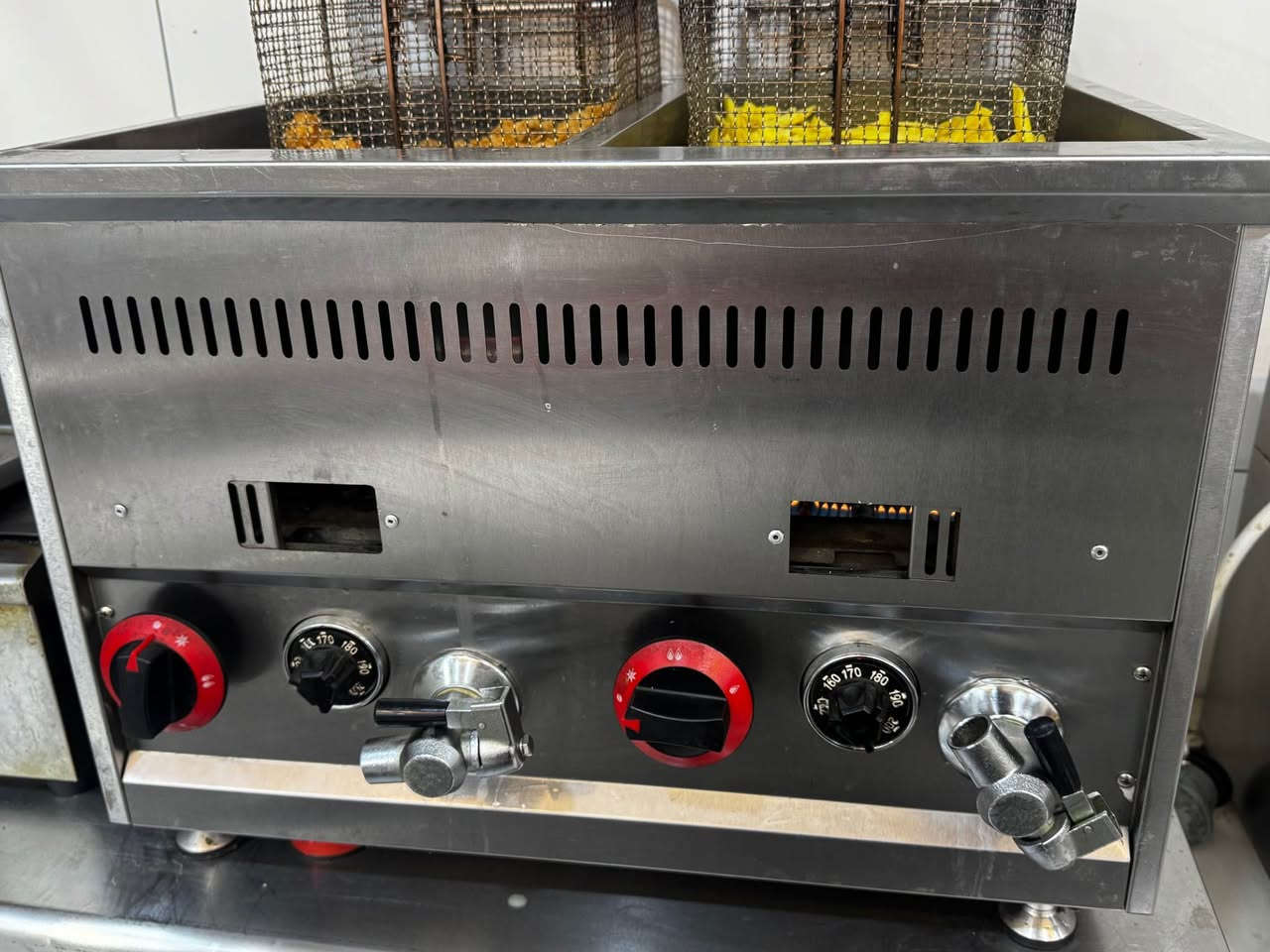 غراض للبيع مكان النجف تصل علا*********** Korsholm, SS
