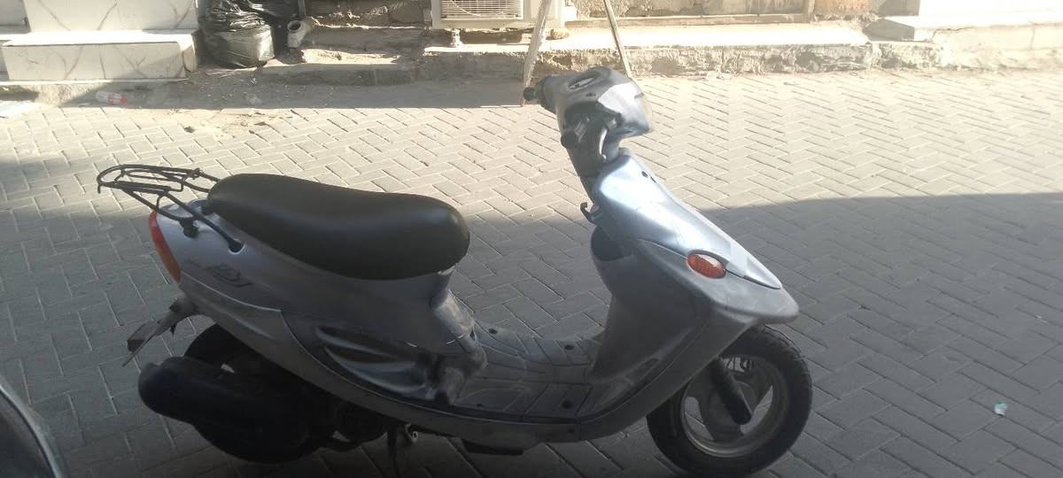 دراجة بيجي سمائي استخدام نظيف
المكينة مفتوحة مرة وحدة السعر 400 الف وبيه مجال للطيبيبن 
السماوة 
***********
