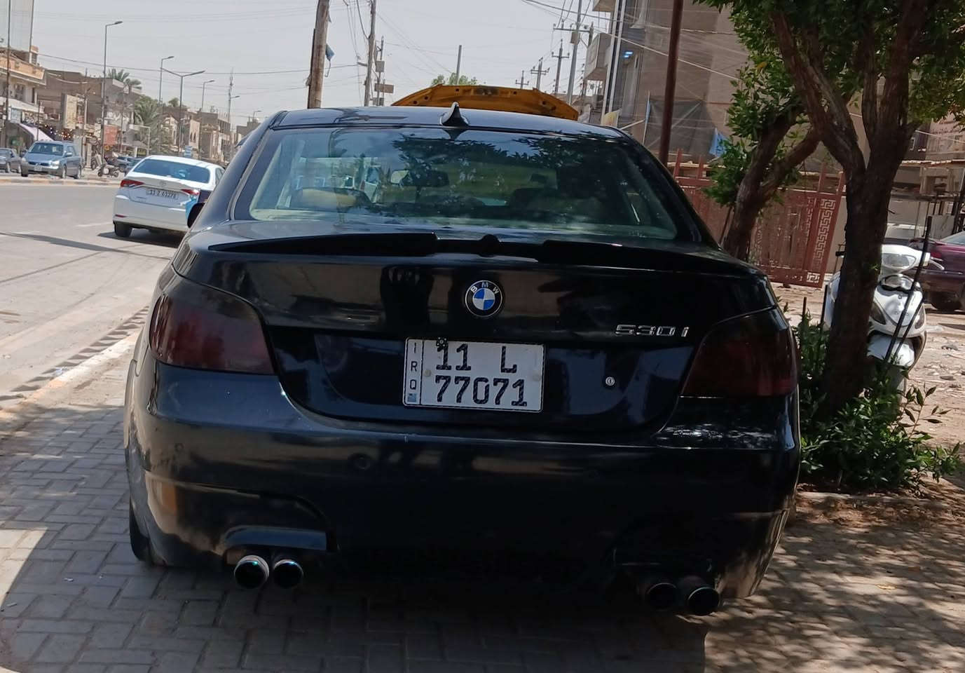 بيع نقد مستعجل
السلام عليكم 
Bmw530i سلندر6 ميماتي 2007

مكينه 52n بلاد ع شرط 
مكينه وكير كلش نضاف 
تبريد ثلج منضومه جديده 
حداديه خير من الله 
داخل بيجي جدا نضيف 
قطعتين صبغ ابيع حزام 
بدون حادث 
تخم تايرات ويل m 
باتري جديد 
شاشه وكامره 
سستم صوت جديد 
ماوس تحكم 
تحكم ستيرن 
كهرائيات  كلها شغاله 
كزوز رياضي ناصي 
سلايد روف شغال 
بصمه 
كروز سرعه 
كشنات كهرباء 
مري كهرباء 
تدفئة كراسي 
لايت داينمك 
لايت زنون 
بلوجكتورات 
جام اوتو 
بردات خلفيه 
السياره محدثه M
عنواني بغداد الدوره 
سعرها 98 وبيها مجال بسيط
***********
