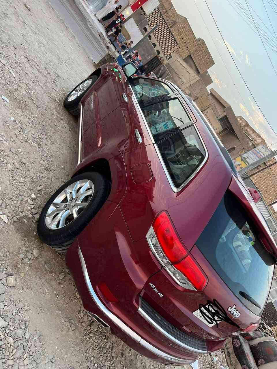 السلام عليكم 
جيب سومت 14   امريكي بنيد جوملغ فقط  
بغداد دولي باسمي 
فوووو 1/1   اعلى فئه بالجيب  
مكينه كير   خداديه  تبريد   فووول  
تاير  كله جديد حتى سبيرها منازل 
تريد تحويل    تريد وكاله  مكاني شطره 
السعر 193
***********  بيه واتساب 
***********   هذا اسيا 
تحياتي
مكينه 6   جارجر المرغوب  اي بانزين  تشتغل  طبيعي

