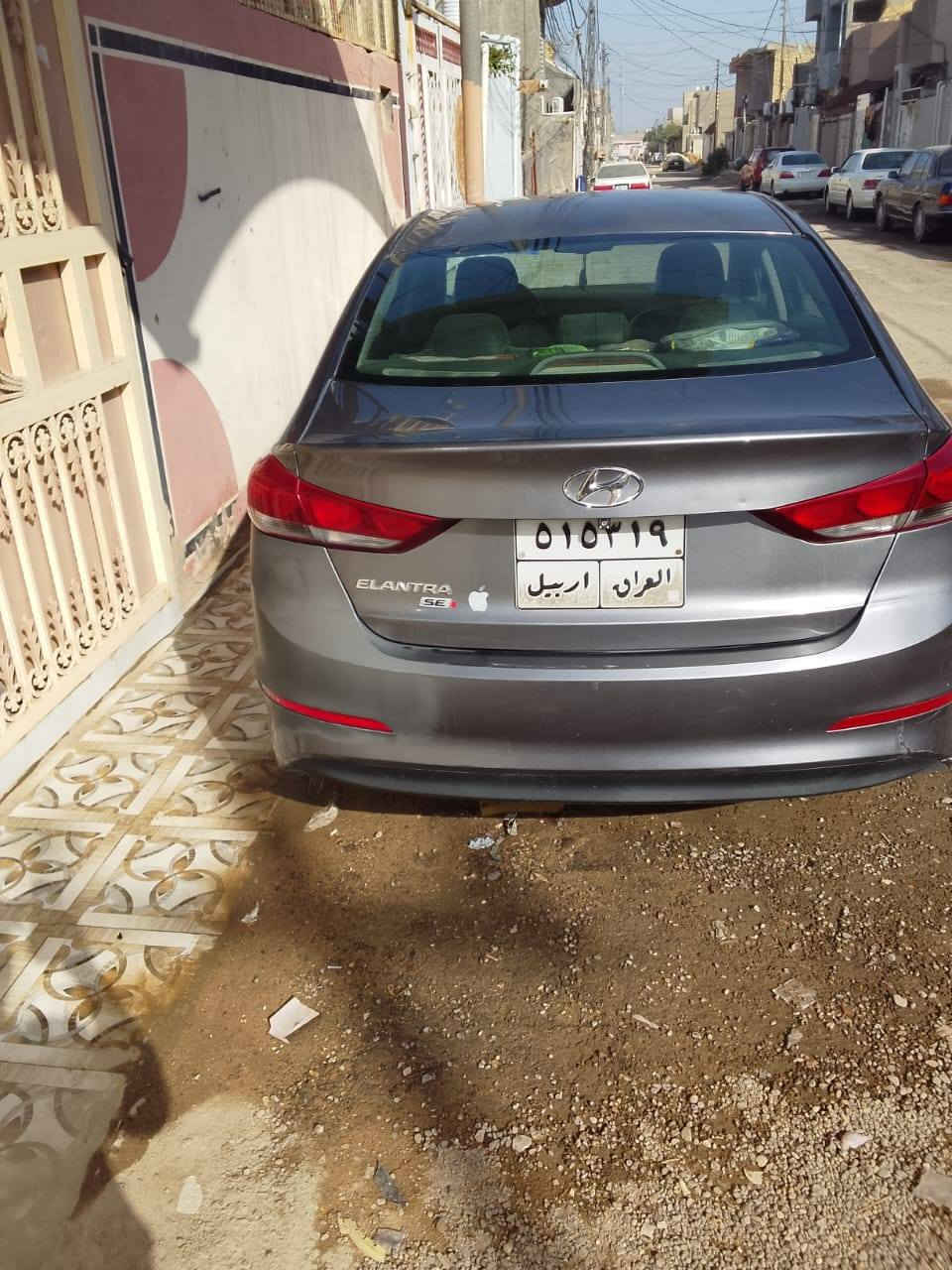 الموديل ٢٠١٨ وارد بنيد وجاملغ والباب خلف السايق نصف صبغ
١٢٠ مع المجال وهذا رقمي ***********
