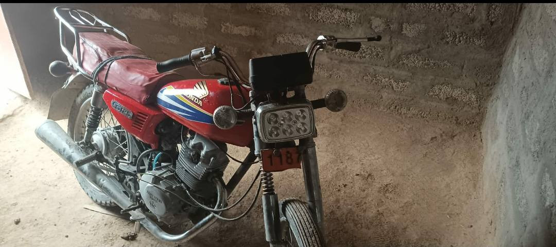 ماطور بارت للبيع السعر 250وبي مجال التواصل خاص


**إذا كنت صاحب هذا الإعلان وتريد حذفه لأي سبب، رجاءا أرسل رسالة إلى الدعم الفني**