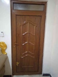 أبواب بلاستيك صاجي عدد 2 مستخدم قليل بس حيل نظيف للاستفسار الاتصال على...