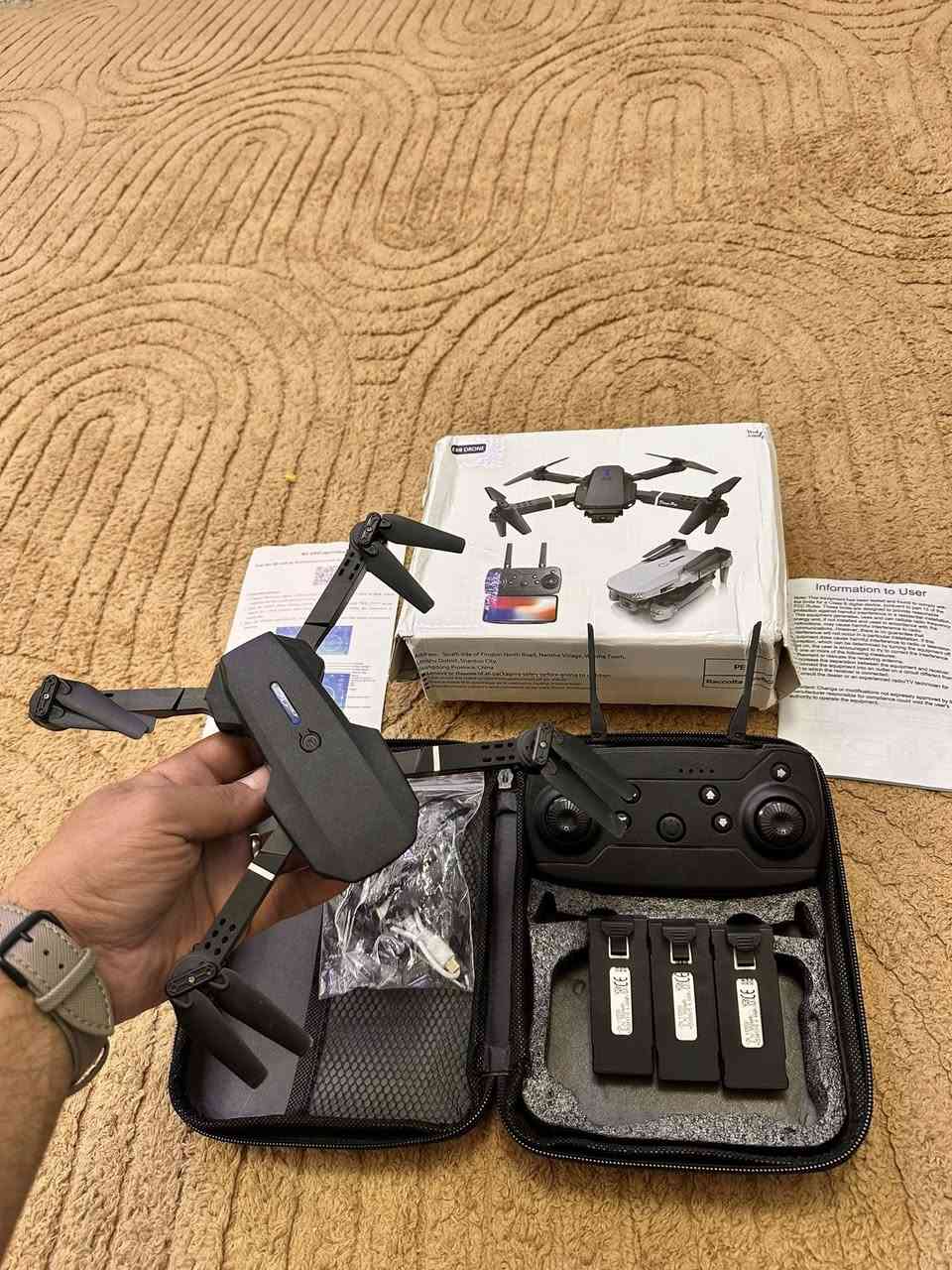 طائرة درون E88 الذكية الجديدة كلياً (جديدة بالكرتون وغير مستعملة) 🛸✨
للهواة وعشاق التصوير والتحليق، متوفرة الآن طائرة درون الاقتصادية المميزة، مثالية للمبتدئين وتجربة الطيران العالي.
✨ مميزات الطائرة:
• تصميم قابل للطي: خفيفة الوزن وسهلة الحمل بالجيب أو الحقيبة.
• تحكم ذكي واستقرار عالي: تحتوي على مستشعرات للحفاظ على الارتفاع وتسهيل الطيران للمبتدئين.
• إقلاع وهبوط بضغطة زر واحدة: لتجربة طيران سلسة وآمنة.
• الربط مع الهاتف: تگدر تربطها ويه تليفونك وتشوف البث مباشرة.
🎒 الأغراض الي تجي وياها:
• الطائرة درون E88 الأصلية.
• جهاز التحكم عن بعد (الريموت).
• كابل الشحن الخاص بها.
• مراوح إضافية احتياطية وحمايات للمراوح.
• حقيبة خاصة لحفظ الطائرة (أو العلبة الأصلية).
يجي وياه 3 بطاريات
💰 السعر: 35,000 دينار عراقي فقط!
🚚 التوصيل: متوفر خدمة توصيل سريعة لكافة مناطق بغداد والمحافظات.
📞 للتواصل والاستفسار: ***********
