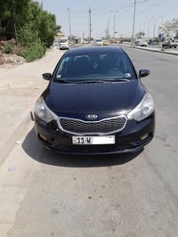 للبيع كيا فورتي 2015 الموديل 2015 المحرك 1800 دوش المواصفات نص فول رقم...