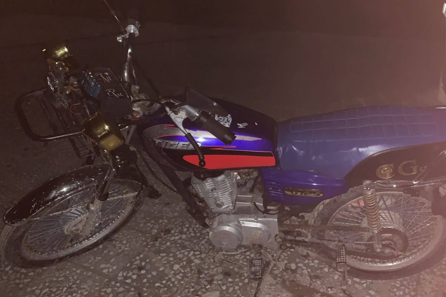 السلام عليكم دراجه تايكر للبيع٢٠٢١ مبدل بستم مال شركه وانطيك بي شرط نشاط ورزانه فول ومكفول ملاحضه الصالنصه مو هاي بدلته ب كاتم شلعه لاتسولفلي سعر٤٥٠ وبي مجال شي قليل مو شراي لاتعبني ولا تعبك مكاني بيجي***********
