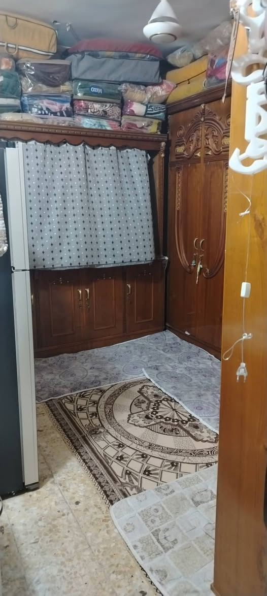 بيت للبيع في بغداد مدينة الصدر قطاع ٣٩
مرخصة ادمن الكروب

المساحة ١٤٤ متر

طابو صرف

يتكون من :-

غرفتين نوم
صالة صغيرة
مطبخ
حمام + تواليت
طرمة خارجية كبيرة

للاستفسار اكثر الاتصال ع الرقم :-

***********
