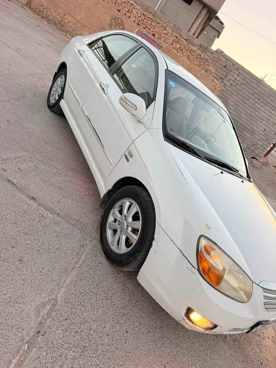 السلام عليكم للبيع بسعر مناسب ب82
ويرهم مراوس 
السياره للبيع كيا سبكترا موديل 2007رقم صلاح الدين دولي تحويل ثاني يوم 
كير ومحرك شرط 
تبريد شرط
جاهزه سياره متعتاز اي مصرف 
مكان سياره صلاح الدين (بيجي)
***********
***********
