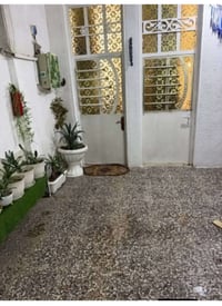 بيت 100مترللبيع بناء جديد السكلات ال12شارع قلعه باريس للاستفسار0772323...